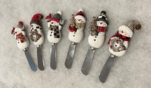 Load image into Gallery viewer, Ganz Merry Snowmen Cheese Spreader