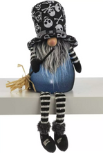 Load image into Gallery viewer, Spooky Light-Up Halloween Gnome