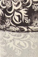 Load image into Gallery viewer, Snowflakes - Premium Leggings