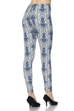 Load image into Gallery viewer, Blue Wallpaper Floral Leggings