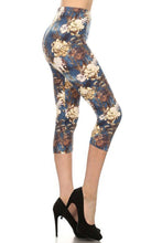 Load image into Gallery viewer, Blue Floral Premium Capri