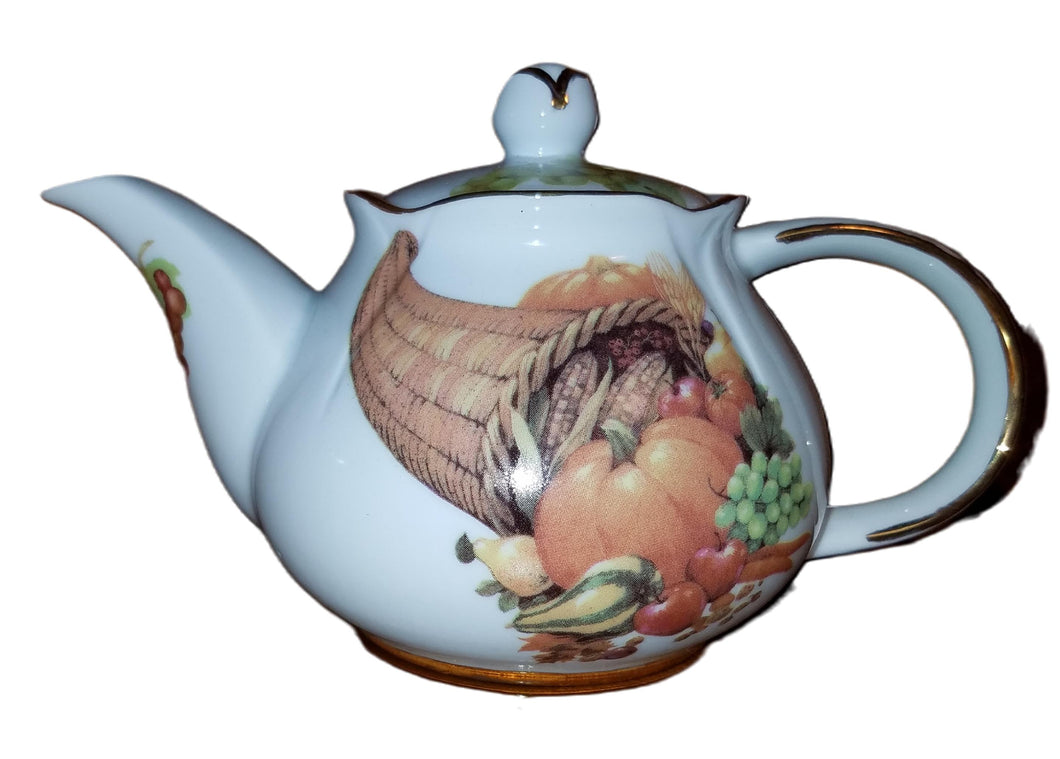 Cornucopia 3 Cup Teapot