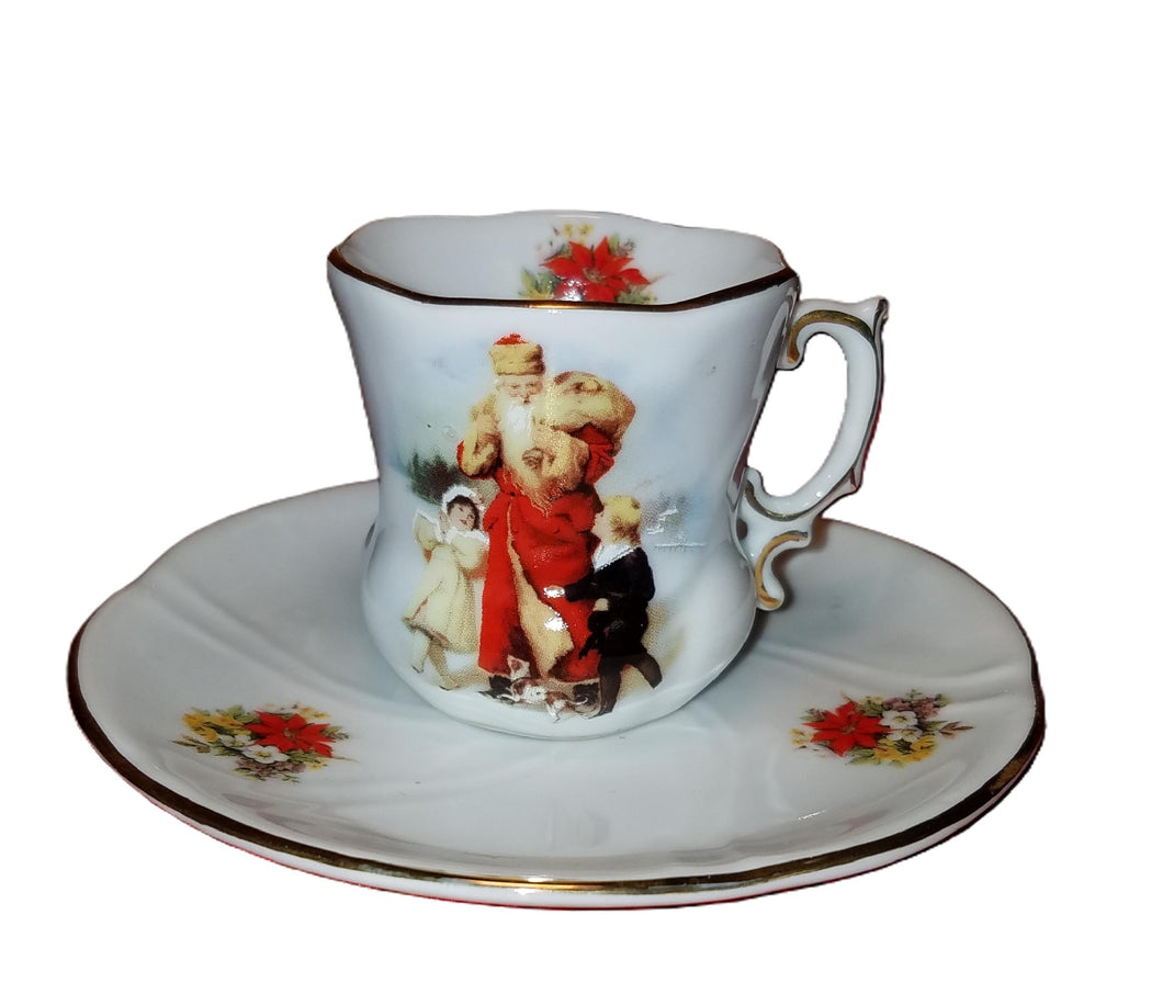 Christmas Stroll with Santa Demitasse Teacup