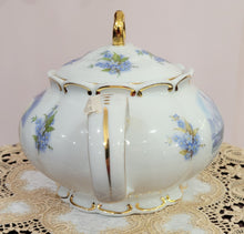 Load image into Gallery viewer, Polar Bear Princess Teapot - Fine Porcelain
