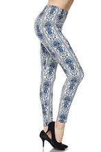 Load image into Gallery viewer, Blue Wallpaper Floral Leggings
