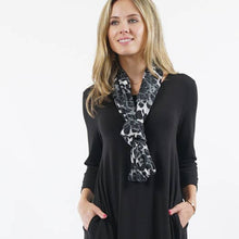 Load image into Gallery viewer, Infinity Animal print Scarf (Black/Grey)
