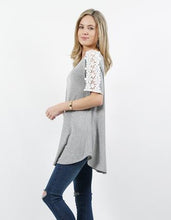 Load image into Gallery viewer, Plus Flower Tunic - Heather Grey

