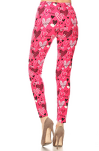 Load image into Gallery viewer, Valentine&#39;s Day Heart Graphic Plus Size Leggings
